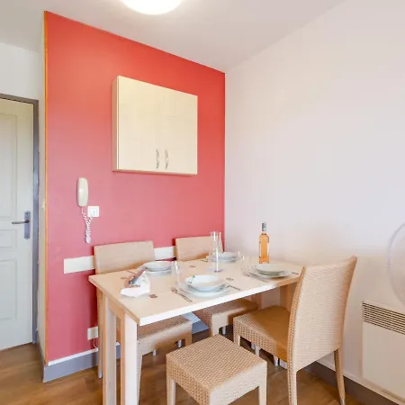 Apartment Studio Village Cap Esterel - Le Village-20 By Interhome *